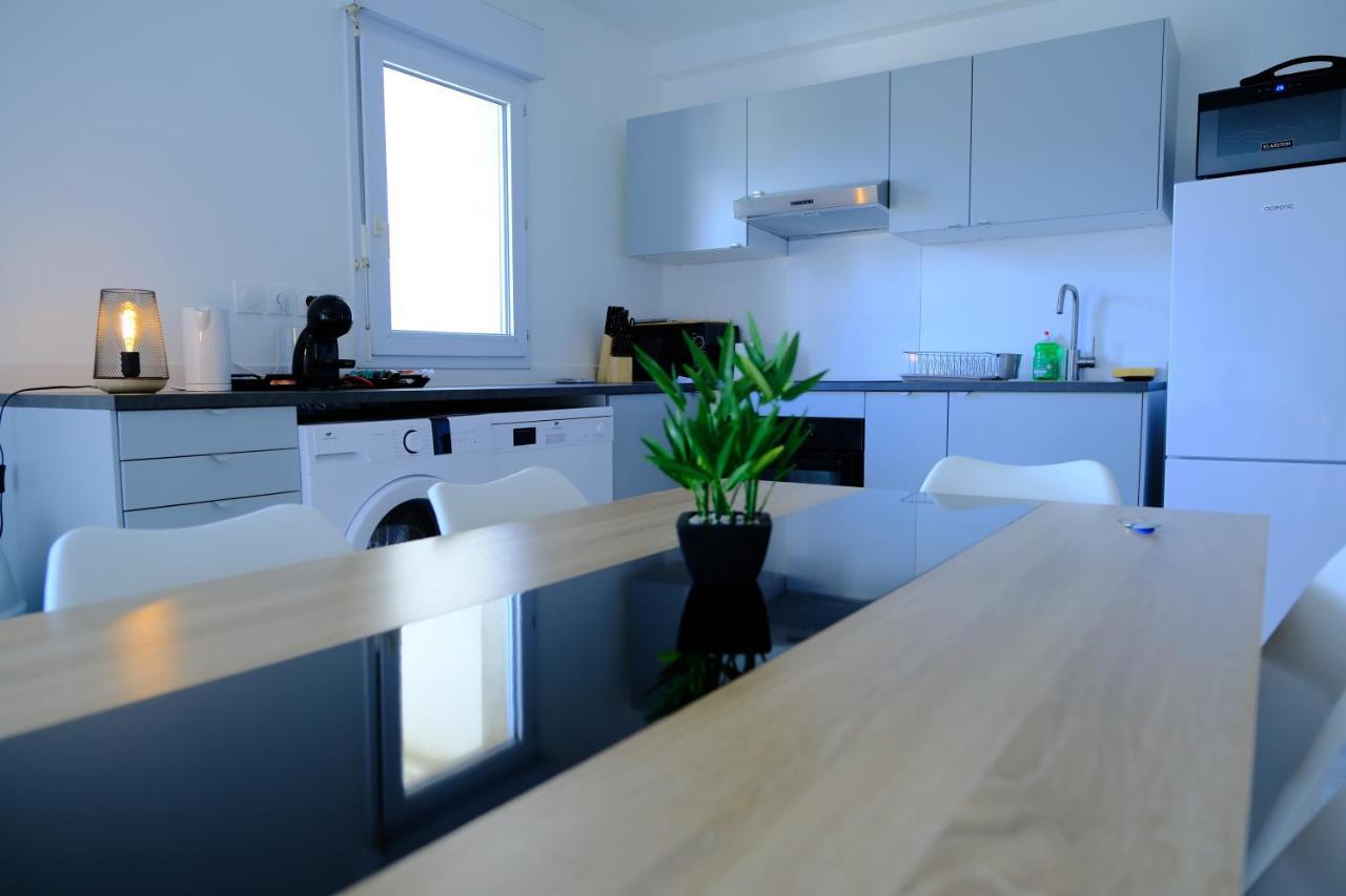 Ferienwohnung Calypso- Grand T3 70 M2 - Arrivee Autonome - Parking Prive Gratuit Melun Exterior foto