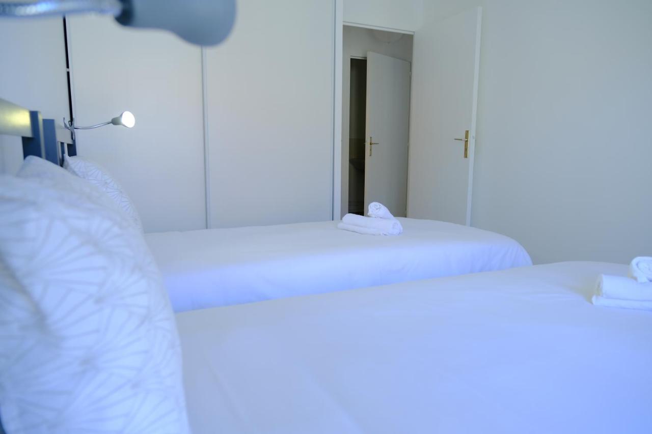 Ferienwohnung Calypso- Grand T3 70 M2 - Arrivee Autonome - Parking Prive Gratuit Melun Exterior foto