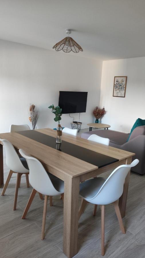 Ferienwohnung Calypso- Grand T3 70 M2 - Arrivee Autonome - Parking Prive Gratuit Melun Exterior foto