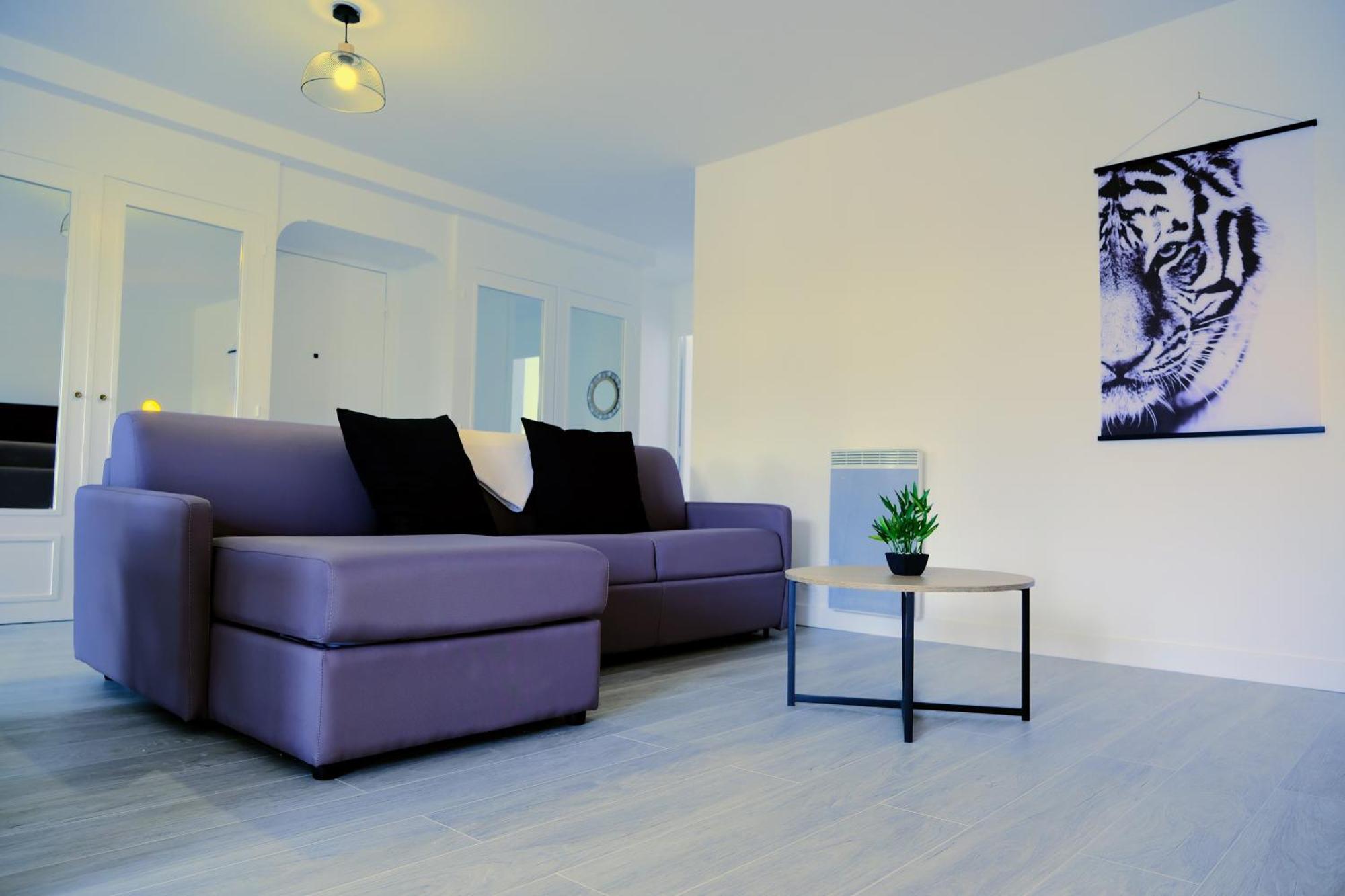 Ferienwohnung Calypso- Grand T3 70 M2 - Arrivee Autonome - Parking Prive Gratuit Melun Exterior foto